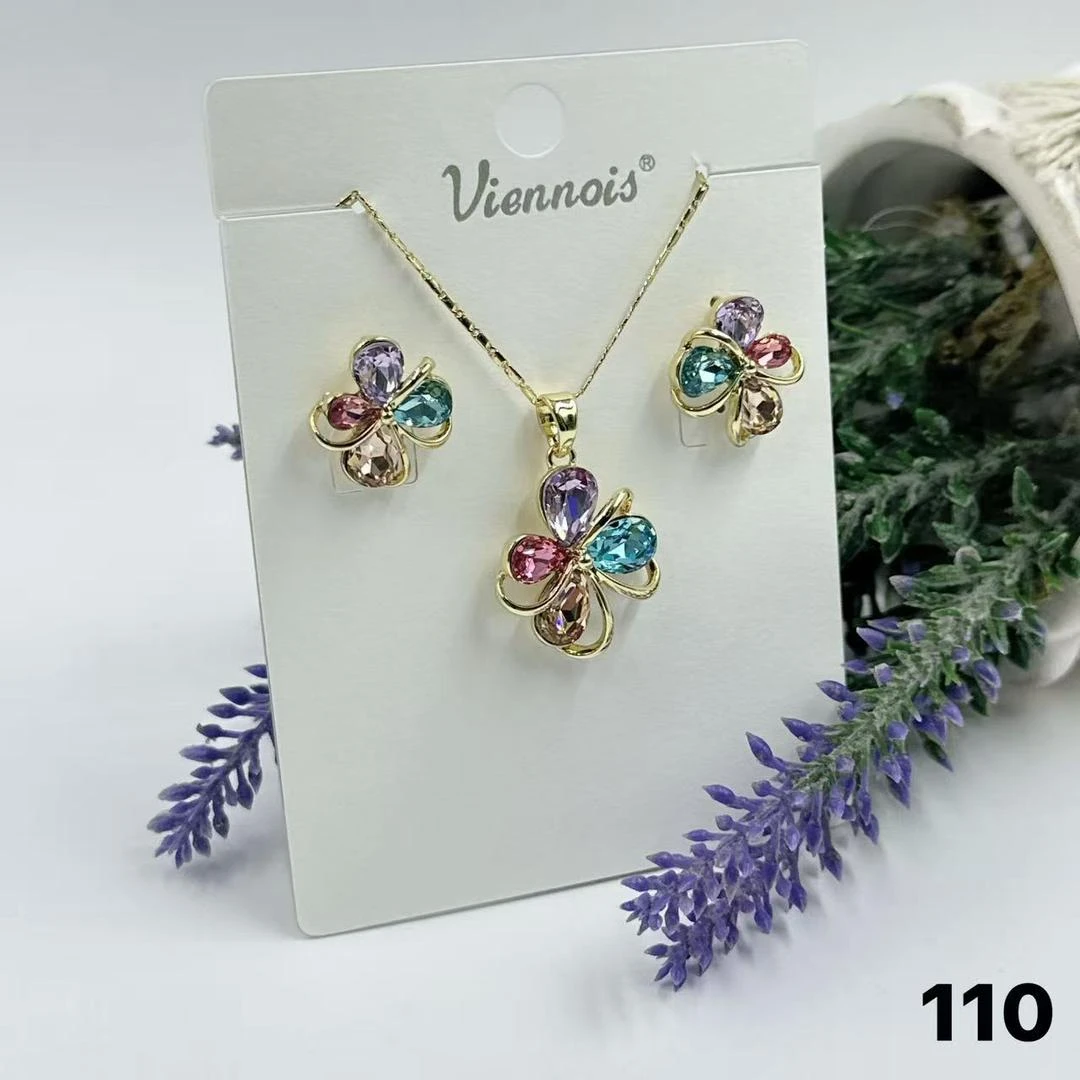 BIJOUX CHAINE PLAQUE OR   VIENNOIS