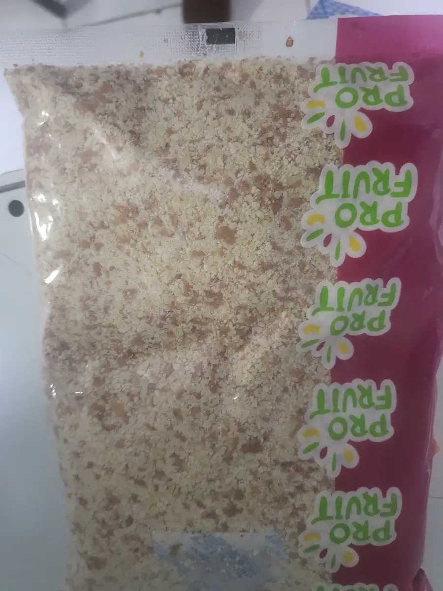 Poudre de arachide râpée brune